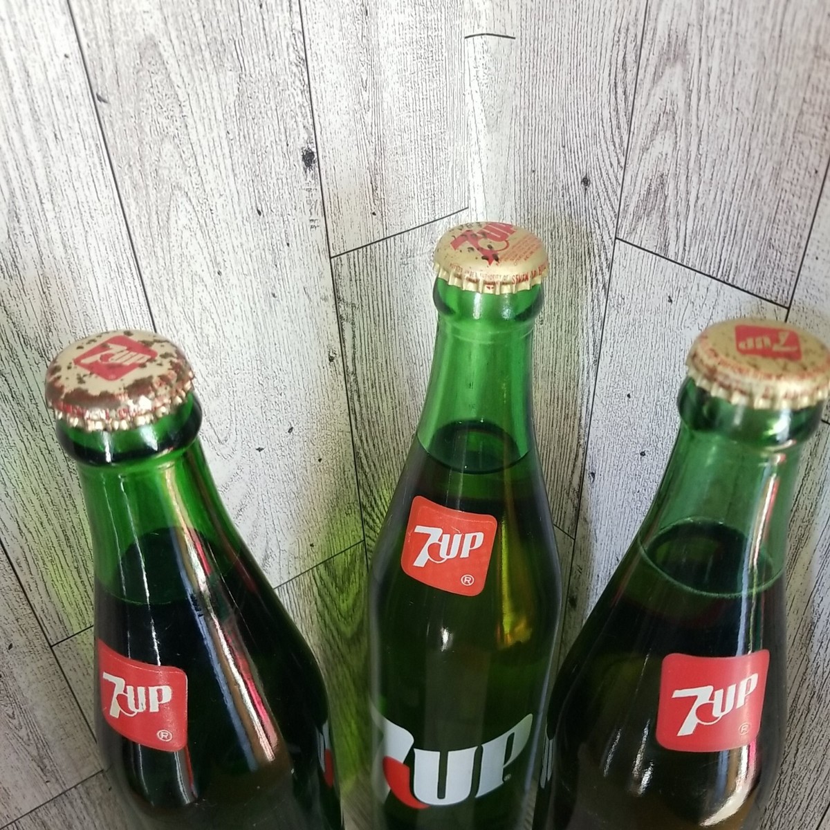 Vintage 7UP Green Glass 16 oz Soda Pop Return For Deposit Bottle
