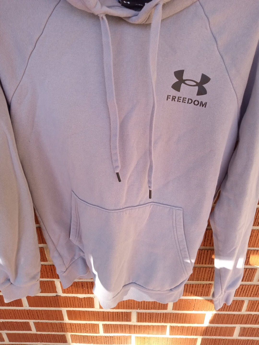 Under Armor Small Loose Fitting Freedom Hooded Pu… - image 6