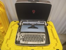 Vintage SCM Smith Corona Electra 220 Automatic Electric Typewriter thumbnail