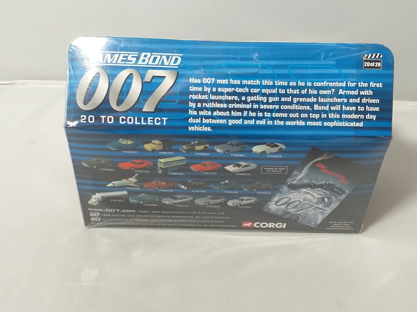 James Bond - 1/18 Jaguar XKR Roadster From Die Another Day with Working Features - Picture 3 of 7