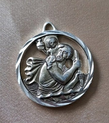 White Metal Round Costume Jewellery St. Christopher Pendant No Chain