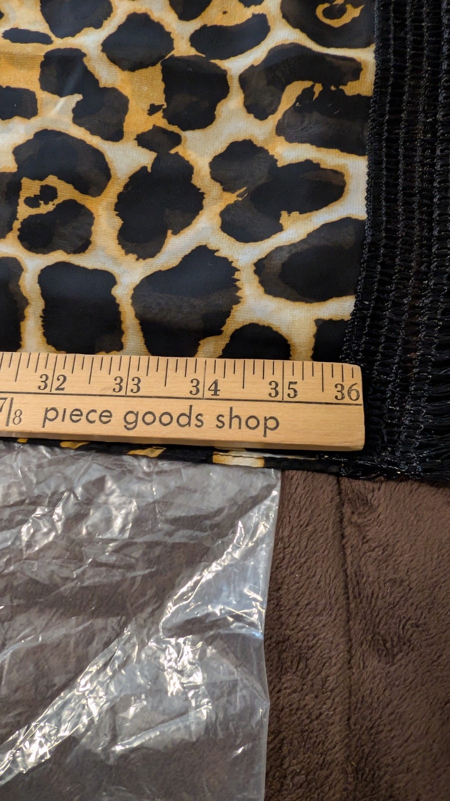 Long Rectangular Leopard Brown/Black/Tan Print Fa… - image 7