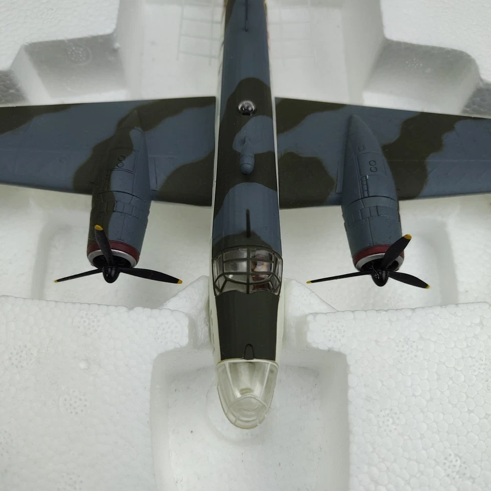 CORGI 1:72 Vickers Wellington MkVIII RAF Coastal Command HX379:WN-A AA34805 - Image 4 of 4