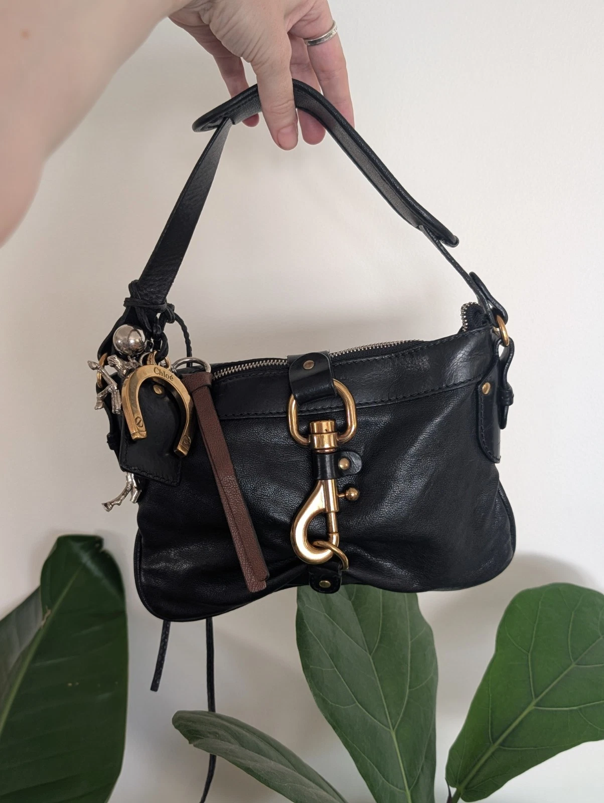 Chloe — Chloe Kerala Shoulder Bag In Black W Charms