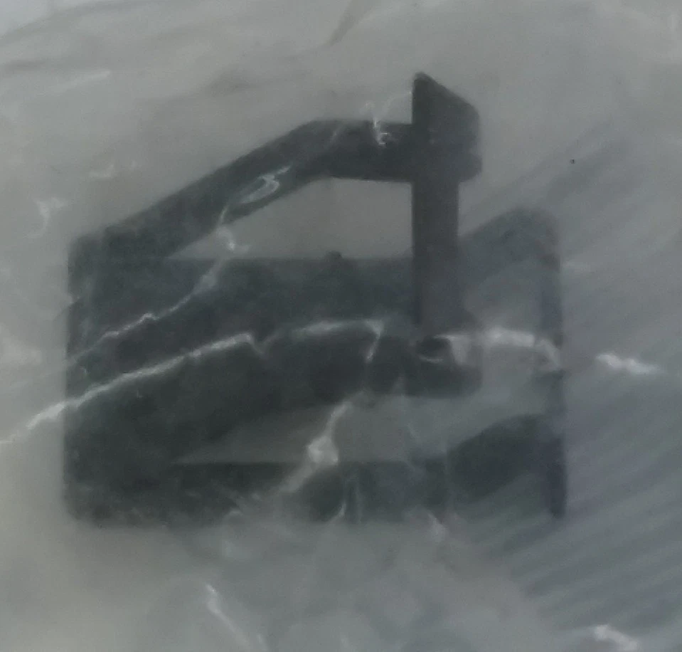 Tampa do porta-malas GM OEM-PEITORIL PLACA RETENTOR #22548555 - Imagem 2 de 3