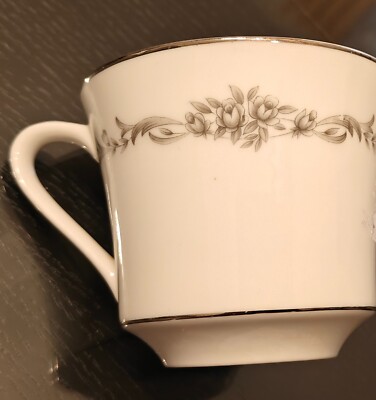 Vintage Wyndham Fine China ''Harmony'' 387 Teacup   Made in Japan Pristine Conditi