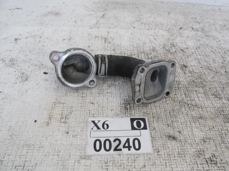 1997-2003 INFINITI QX4 CAIXA TERMOSTATO junta de resfriamento tubo conector mangueira - Imagem 3 de 4