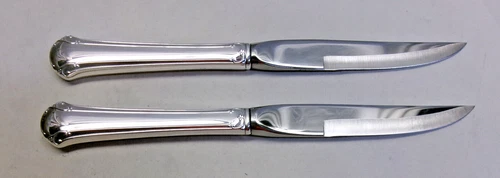 2 CHIPPENDALE STERLING HANDLE STEAK KNIVES-CLASSIC/FINE 1937 TOWLE