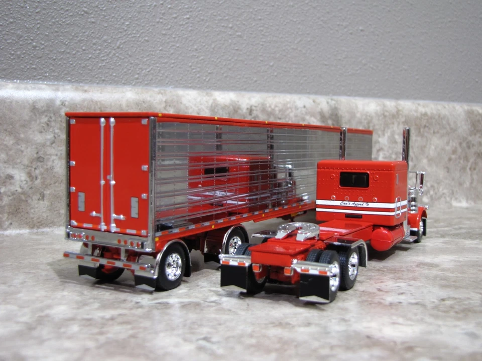 DCP 1/64 Can't Afford It Ganski Red Peterbilt 389 Utility Refrigerated 60-1325 - Image 4 of 4