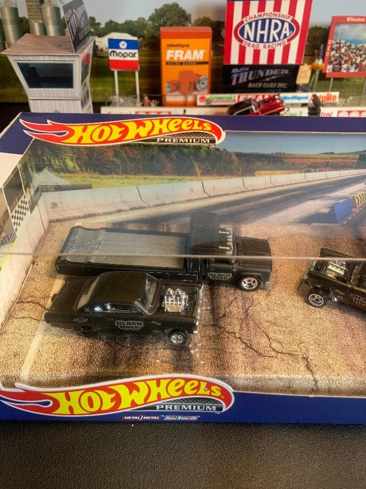 Hot Wheels Black Hole Racing Team Retro Rig 55 Chevy 66 Nova 1965 Cyclone sin usar, en caja Foto 4 de 4