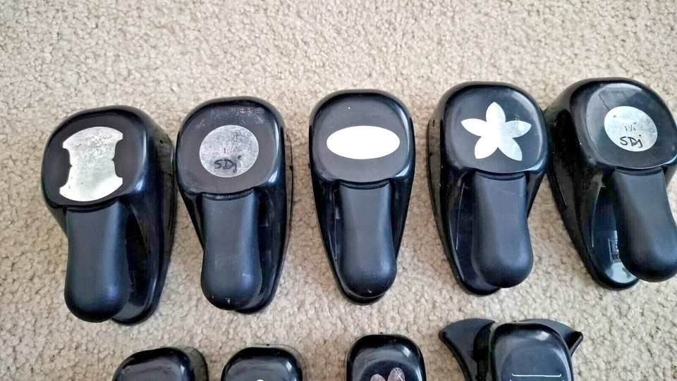 Stampin Up Punches Whale Tail Paper Punches Lot of 9 **Used Tested* - Image 3 of 4