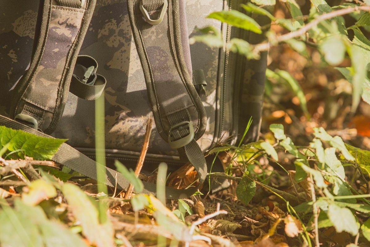 Solar Tackle Undercover Camo Ruckbag CA07 Rucksack Carryall Carp Fishing *NEW* eBay