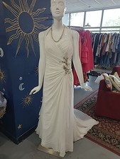 Stunning Y2k David's Bridal Wedding Gown Fairy Core Bride Wirewrap Floral Detail