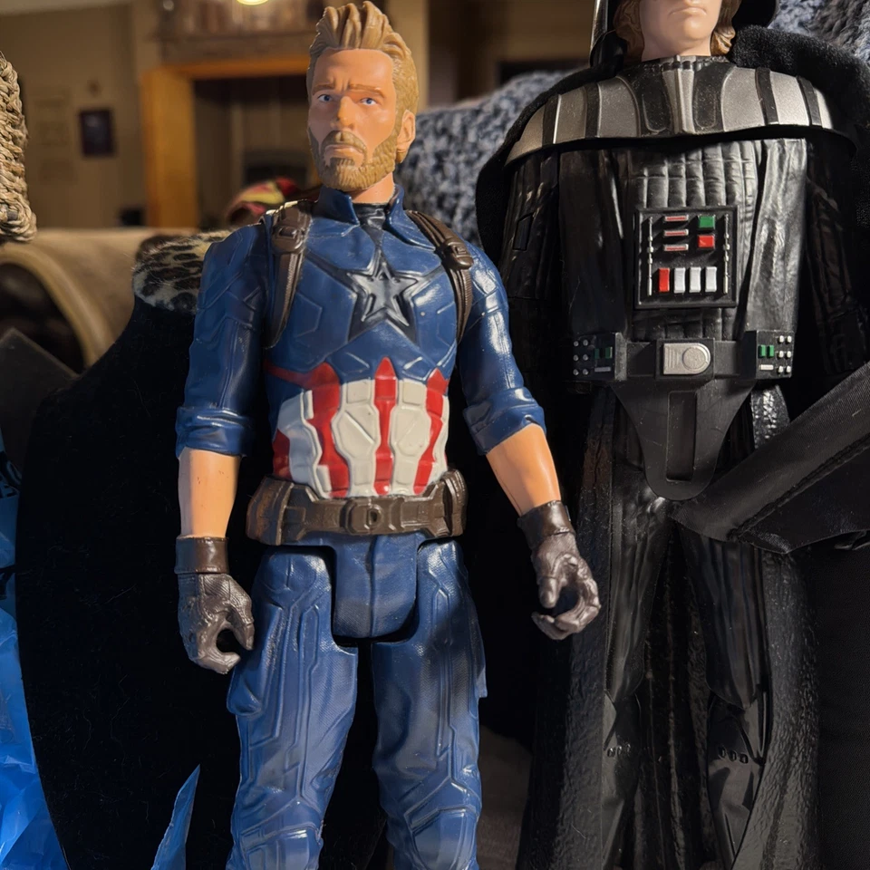 Lote Si 4 Figuras de Acción Buena Variedad Foto 2 de 4