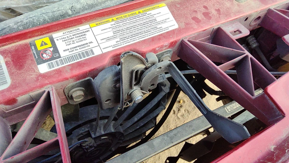 Dodge Charger 2006-2010 conjunto de pestillo de capó con soporte OEM 04806163AD Foto 3 de 4