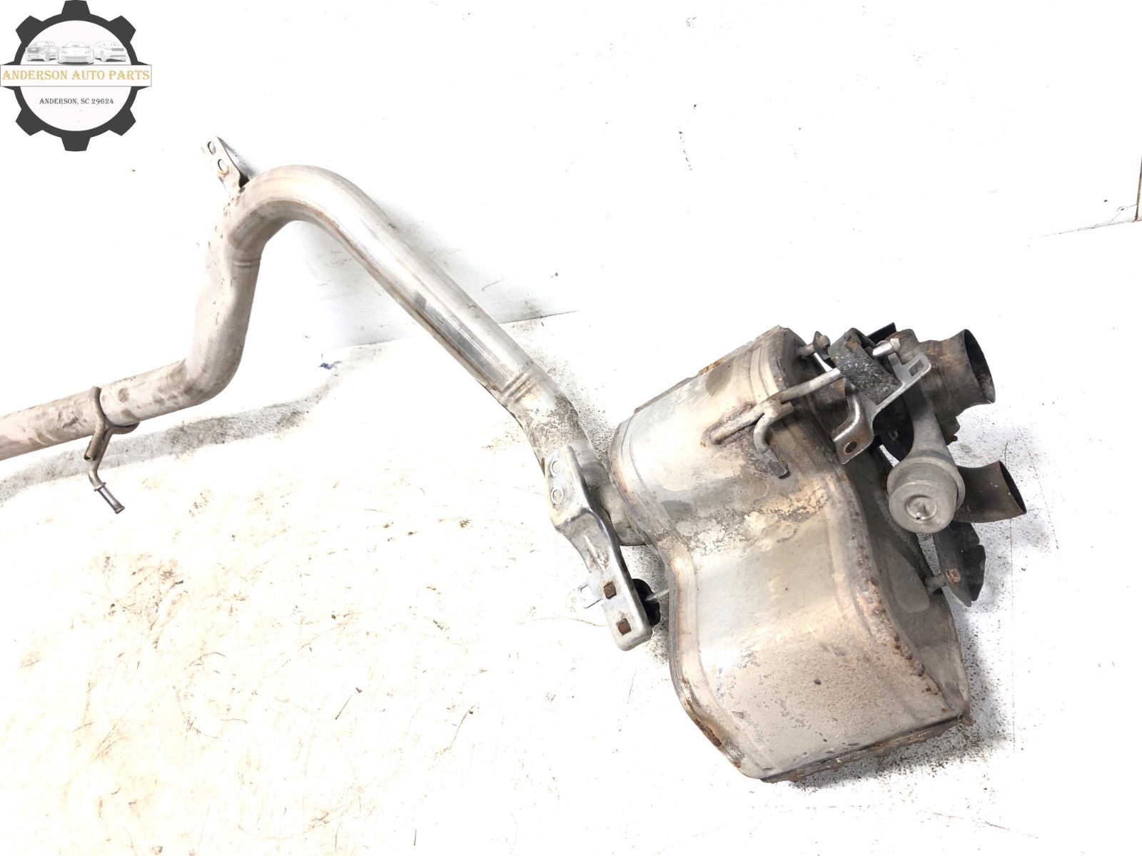 2017-2024 MASERATI LEVANTE 3.0L LEFT DRIVER REAR MUFFLER SILENCER W/ PIPE OEM