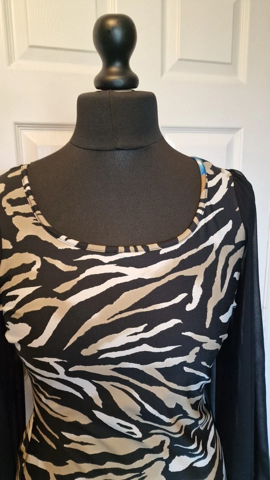 Star by Julien Macdonald size 10 chiffon sleeved short body con dress - Image 2 of 4