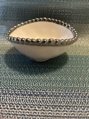 Porcelain bowl with silver titanium rim from Pampa Bay Salerno collection