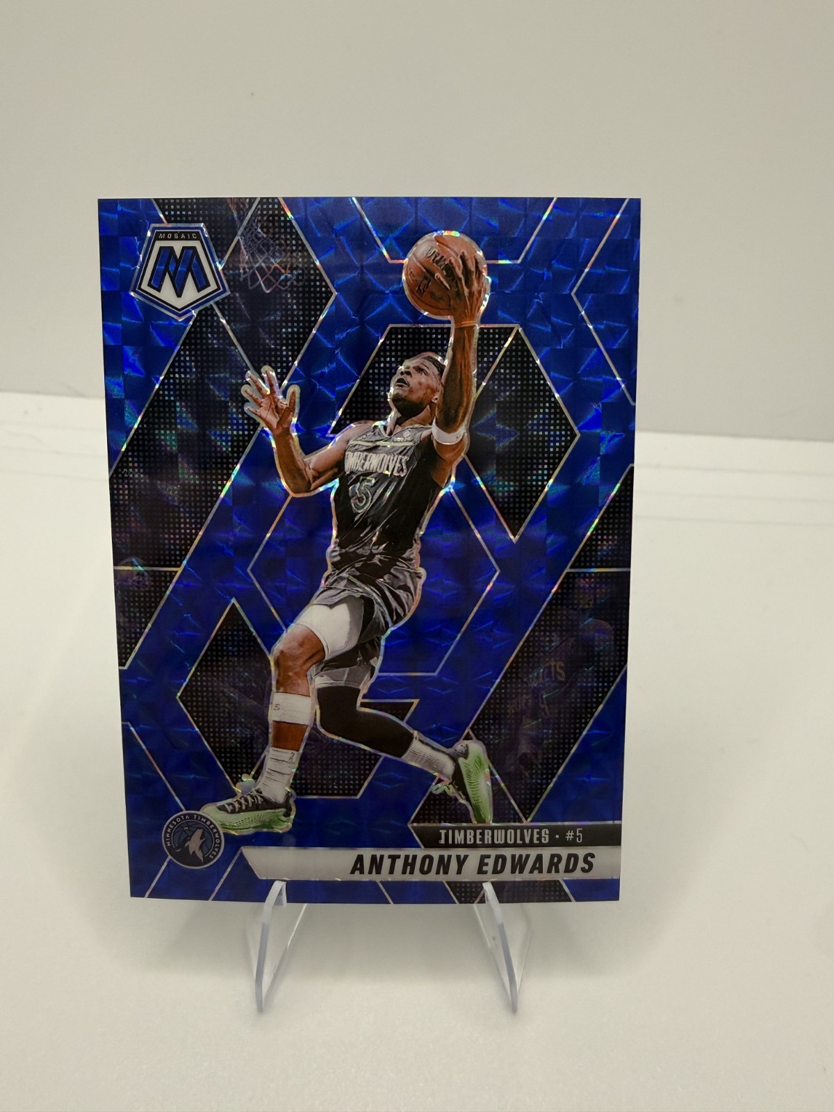 2024-25 Panini Mosaic - Anthony Edwards #36 blue prizm /199