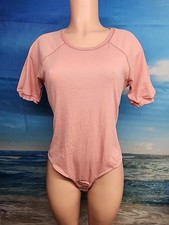 Nwt Intimately, Womans size Extra Large Short Sleeve Bodysuit Ribbed Pink