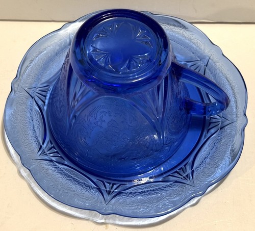 Hazel Atlas, Cobalt Blue Depression Glass Cup And Saucer Royal Lace Pattern - Picture 2 of 3