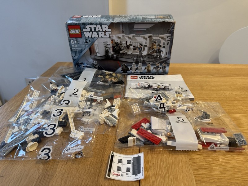 LEGO Star Wars: Boarding the Tantive Iv (75387)