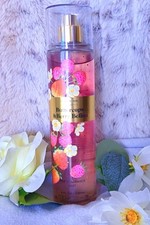 Bath  Body Works Buttercups  Berry Bellini Fine Fragrance Mist 8oz Strawberry