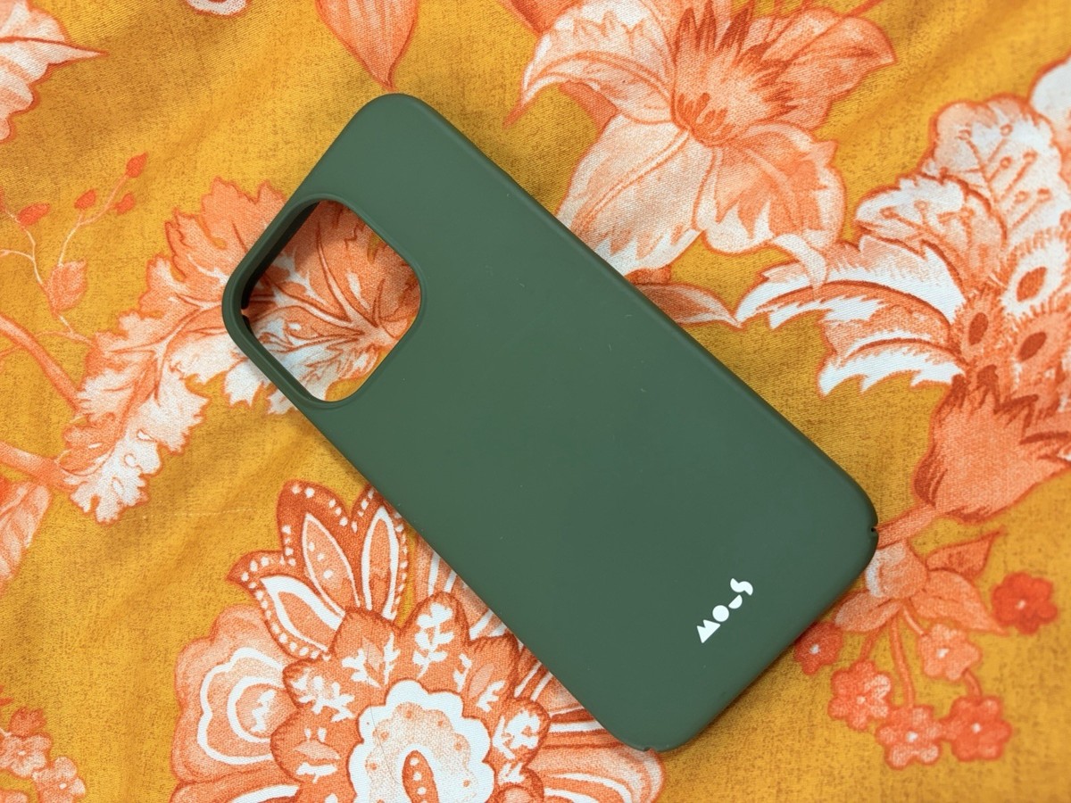 Mous Thin Case For iPhone 15 Pro Forest Green