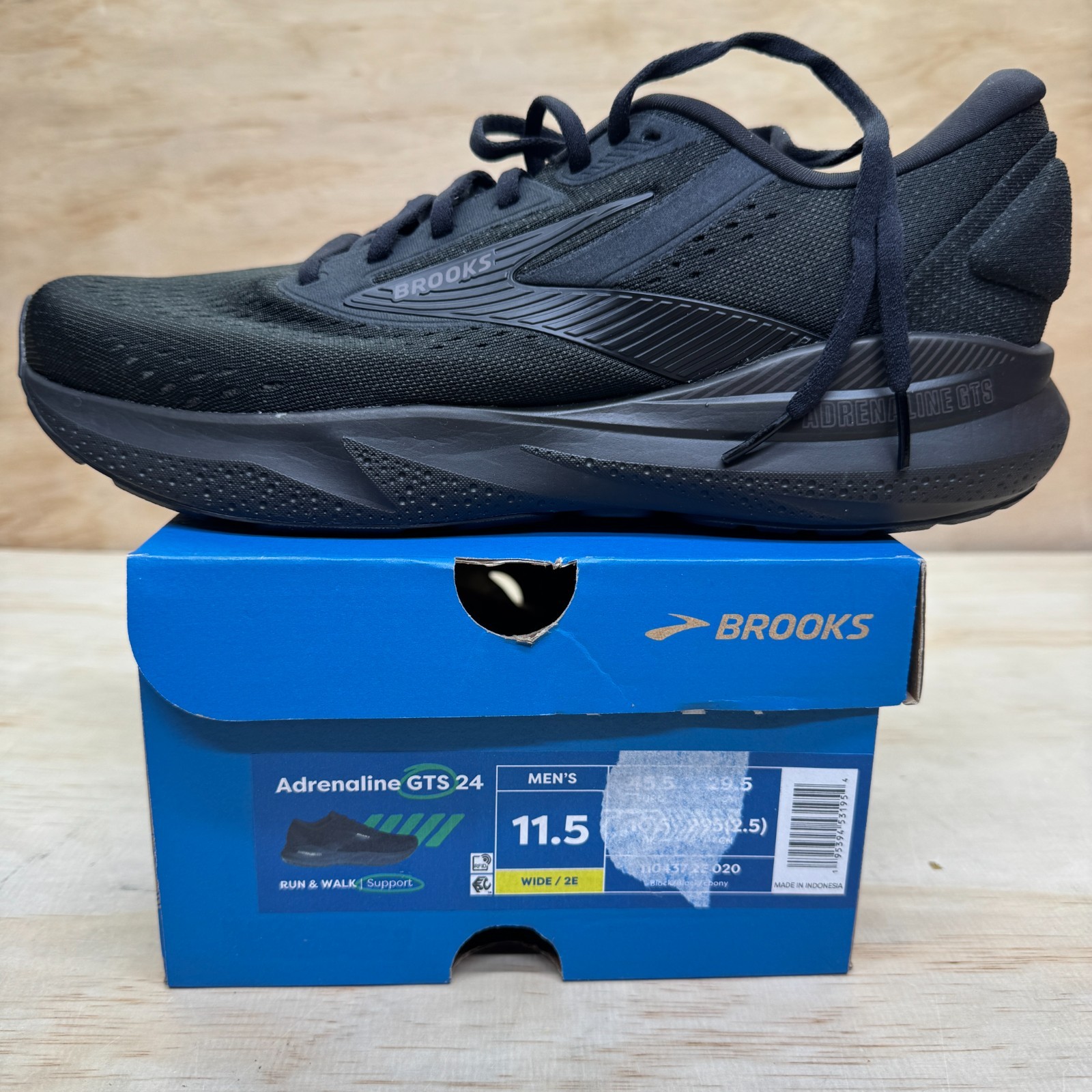 NEW Brooks Adrenaline GTS 24 Triple Black 1104372E020 Mens Size 11.5 2E WIDE