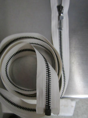 1 piece divisible metal zipper by Opti 100 cm color: cream (o.p.c.100)