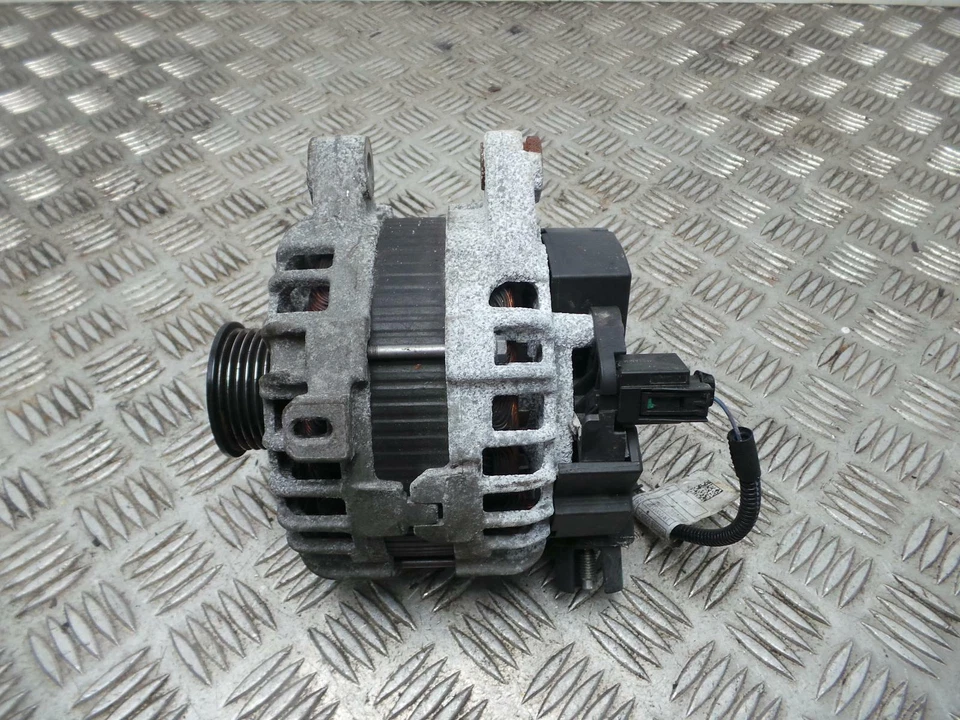 Land Rover Discovery Sport 2014-> Complete Bosch Alternator 2.0 TD4 204DT - Image 3 of 4