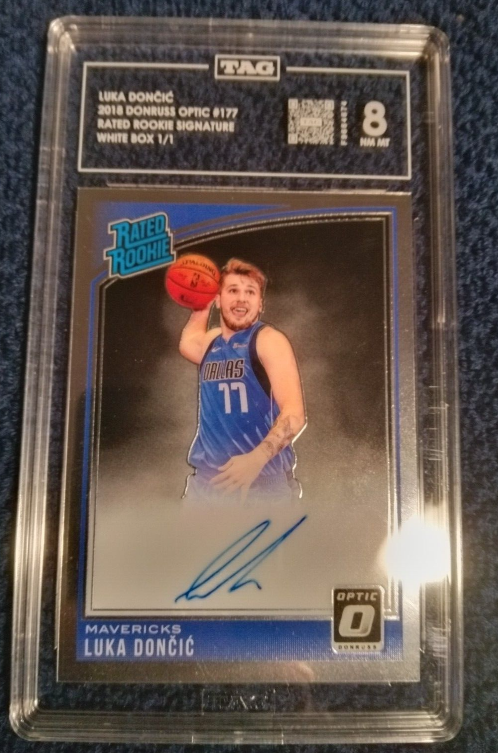 2018-19 Panini Optic White Box Luka Doncic 1/1 Rookie Auto #177 TAG 8