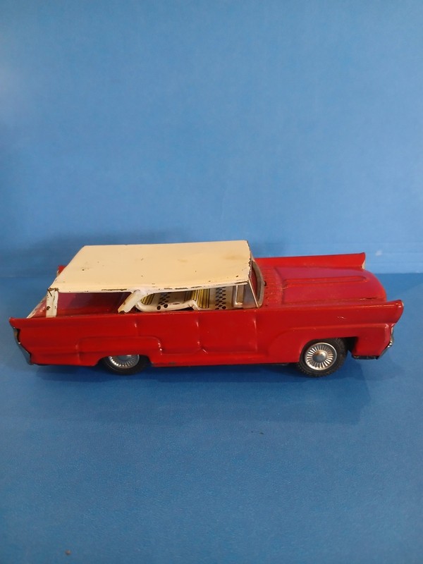 1959 Lincoln Continental Tin Friction 6 Inch Red Car White Roof Japan Toy 