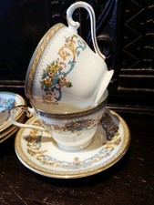 Aynsley  Vintage set of 4 Cups and Saucers  Henley Pattern Fine Bone China