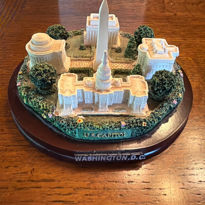 Washington DC US Capital White House Lincoln & Jefferson Memorial Monuments