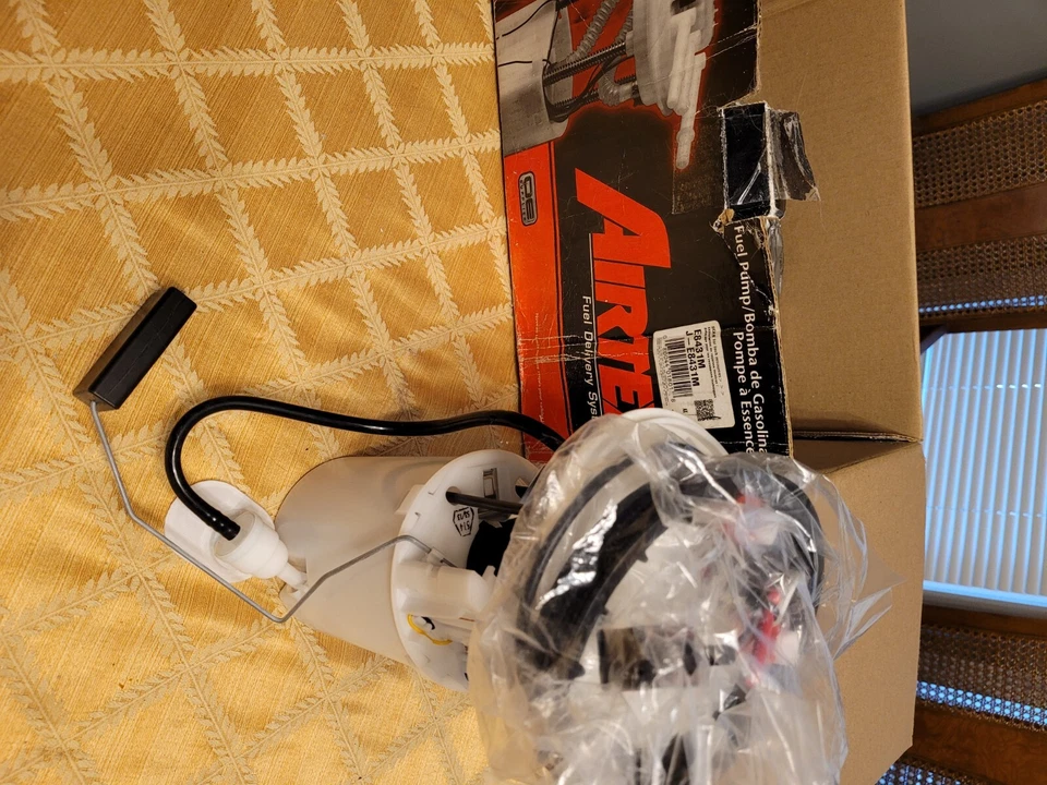 Conjunto de bomba de combustible y transmisor AIRTEX E8431M se adapta a 99-05 Saab 9-5 Foto 3 de 3