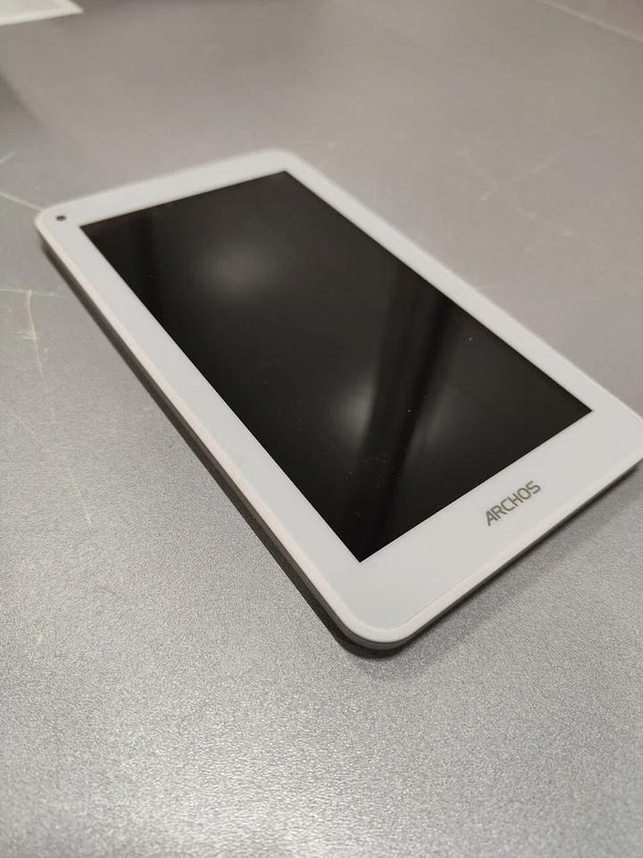 Tableta Android Archos T70 No Funciona Para Piezas - Imagen 2 de 4