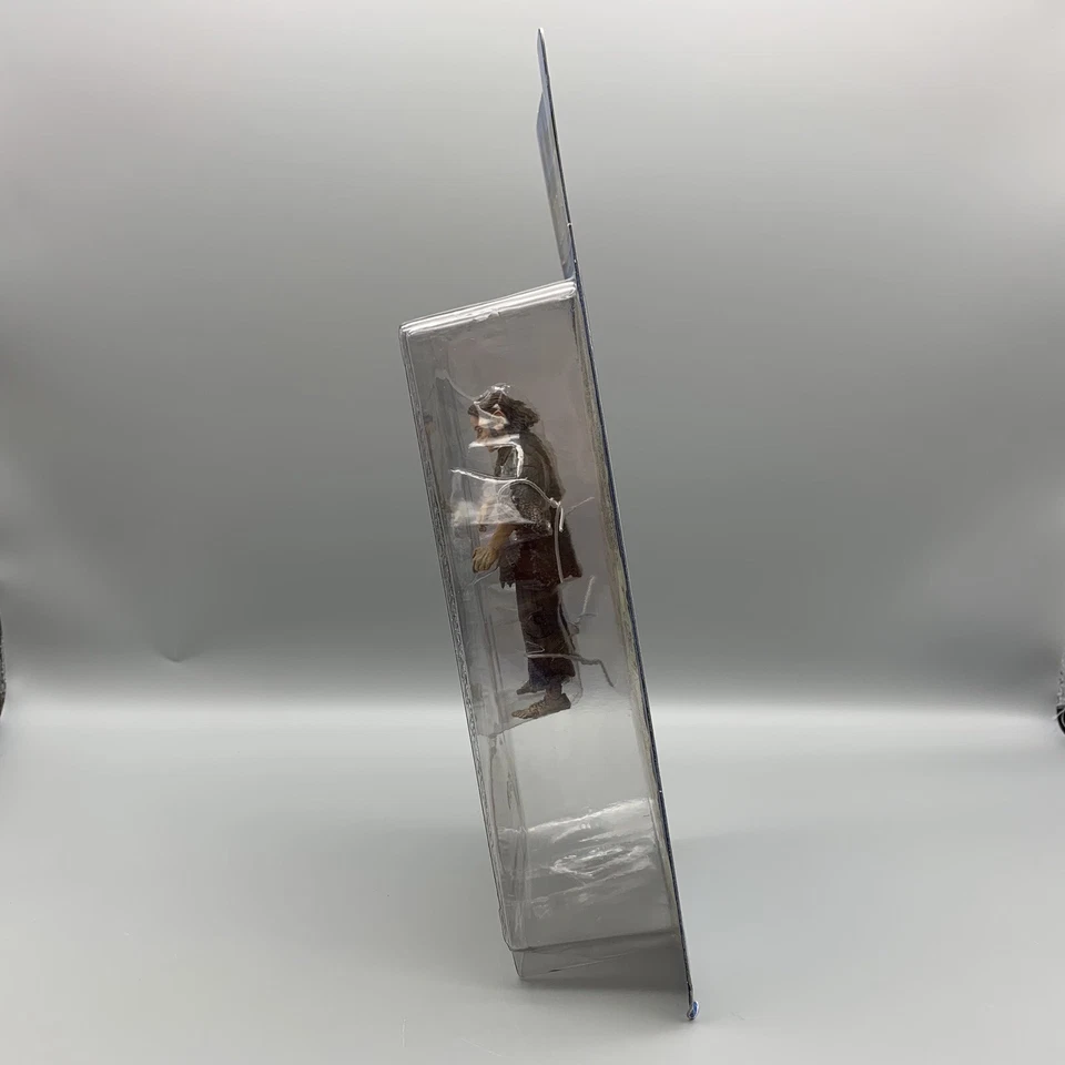 Boneco de ação Toybiz Senhor dos Anéis Super Poseable Smeagol Fisherman 2004 - Imagem 2 de 4