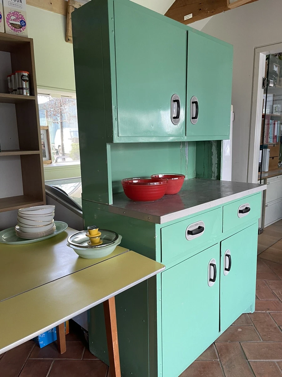 Vintage 2024 kitchen cupboards