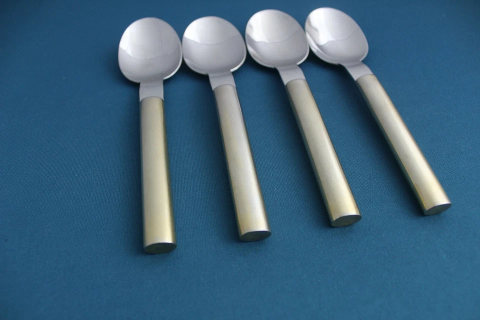 4 Teaspoons Widebowl Boda Nova OVAL STEEL GOLD 18/8 Stainless Korea 6 3/8" - Image 2 of 4