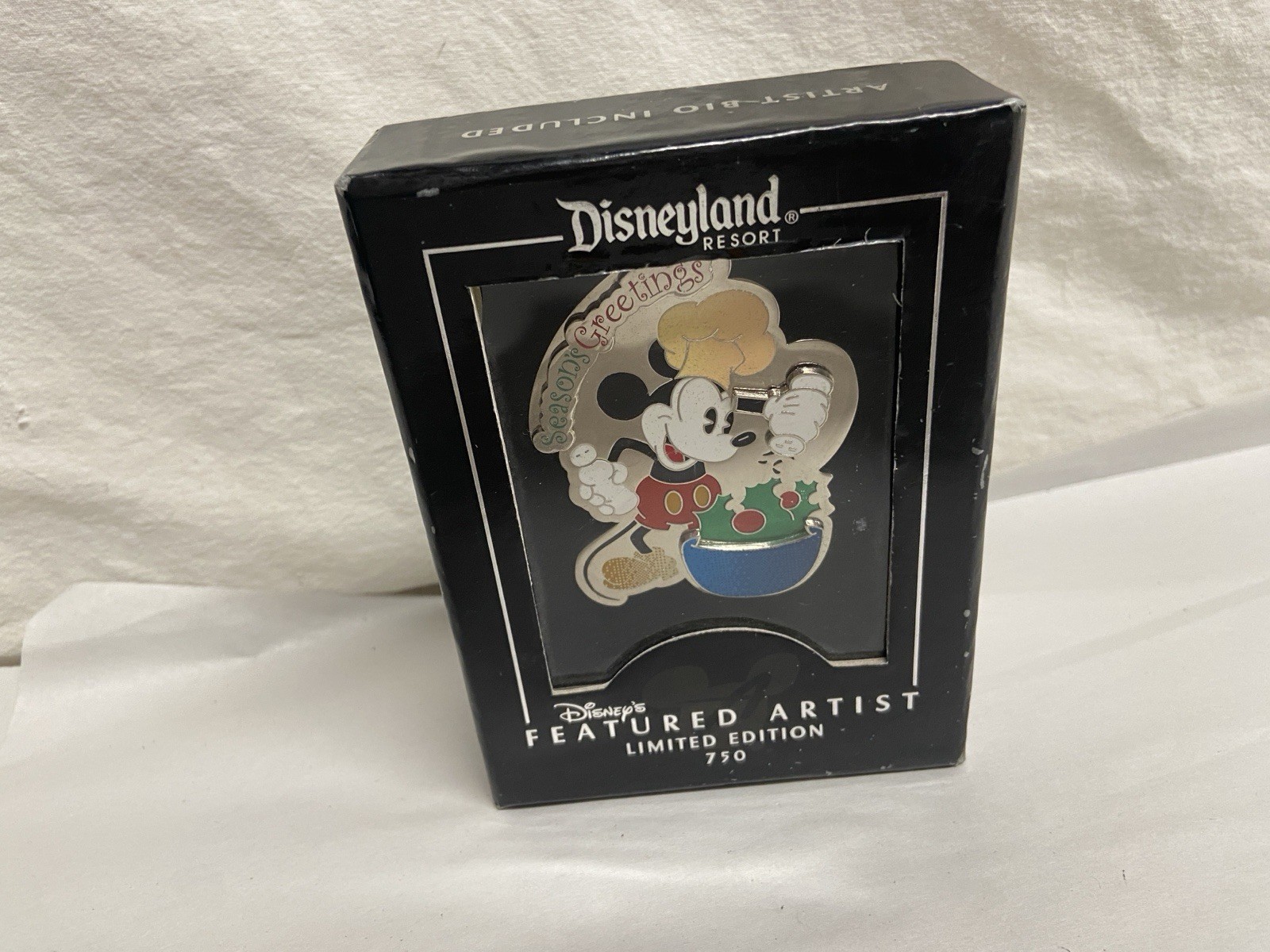 Disneyland Resort  Featured Artist 750  Mickey Jumbo 3D Pin Disney