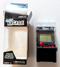 New In Box Retro Arcade - 100 Retro Games Small Handheld Game Battery Operated