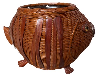 Vintage Fish Shaped Basket Woven Wicker Rattan Planter with Glass Pot Insert