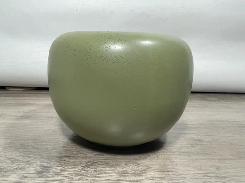 Vintage McCoy FLORALINE MATTE Green Pottery Vase Planter #406 6 inch tall
