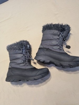 tamarack boots, gray and black, great condition   waterproof and warm  
