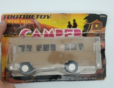Vintage Tootsietoy Camper RV 2544 Die-Cast Metal 1970's. Made in USA. NOS