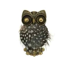 Antiqued Gold Tone Owl Pin Brooch with Feathers NEW