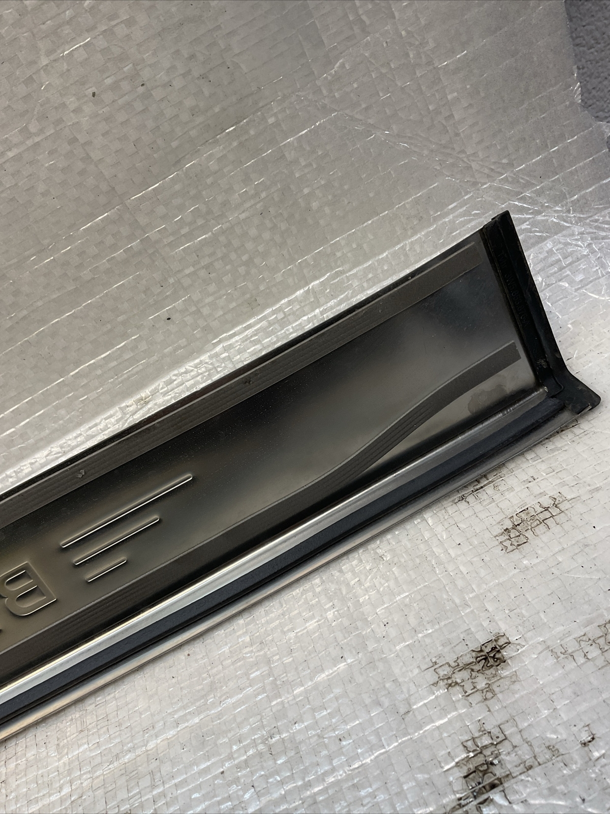 06-12 BENTLEY CONTINENTAL FRONT RIGHT SILL SCUFF PLATE TRIM COVER OEM 3W5853876A