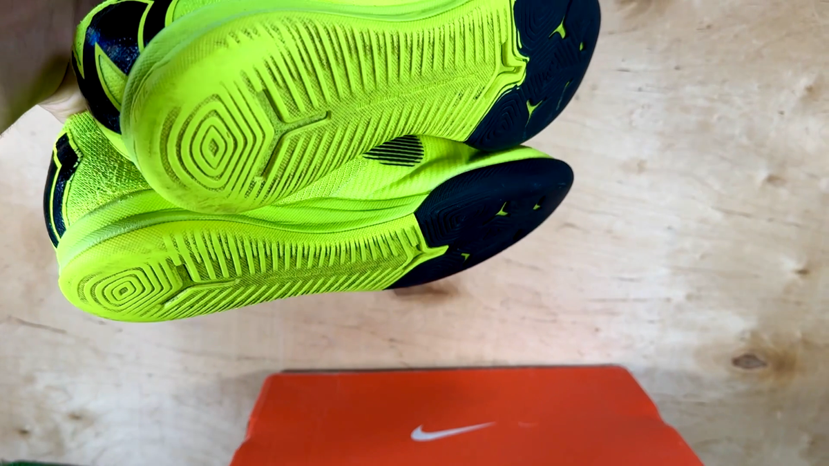 Nike SuperflyX 6 Elite IC ACC AH7373-701 Green boots Cleats mens