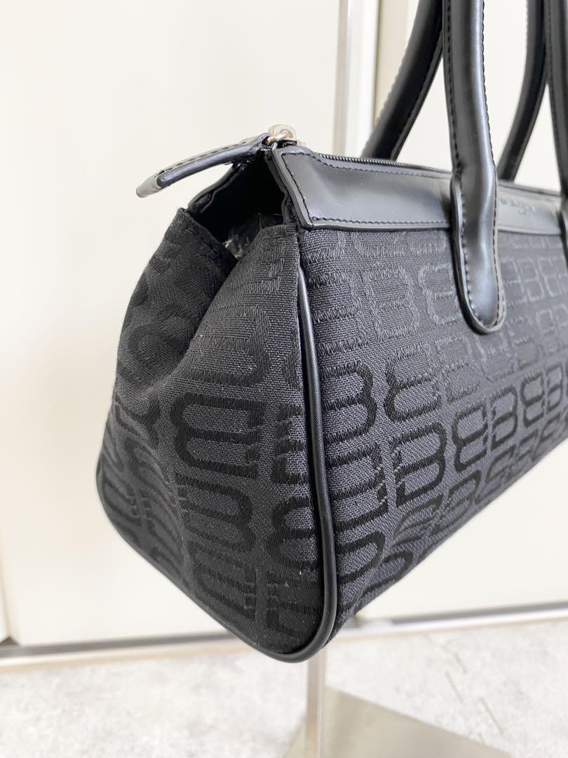 国内配送【BALENCIAGA】BB レザー バッグ BALENCIAGA BB embellished leather shoulder bag | NET-A-PORTER